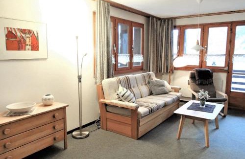 Ernen Apartment | Apartment Aragon M86 by Interhome