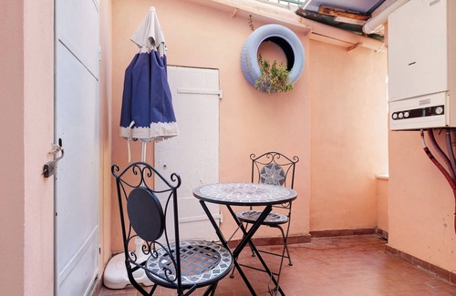 Loano Apartment | Apartment 'Argentina' with Balcony, Wi-Fi and Air Conditioning
