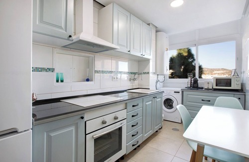 Torremolinos Apartment | Apartment 'Armonia' with Sea View, Wi-Fi and Air Conditioning