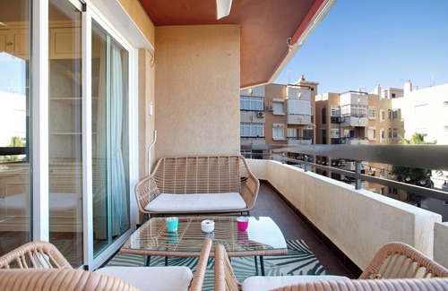 Torremolinos Apartment | Apartment 'Armonia' with Sea View, Wi-Fi and Air Conditioning