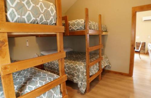 Frankfort Apartment | Apartment at Fieldstone Manor