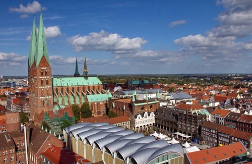 Luebeck Old Town Apartment | Apartment at Rathausmarkt 1