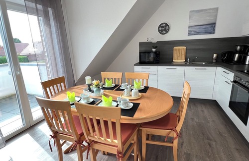 Papenburg Apartment | Apartment "Atlantis" Papenburg 2SZ EBK Free Wifi Large roof terrace New building