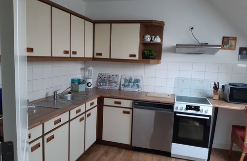 Weener Apartment | Apartment 'Auf Dem Lande' with Private Terrace and Wi-Fi