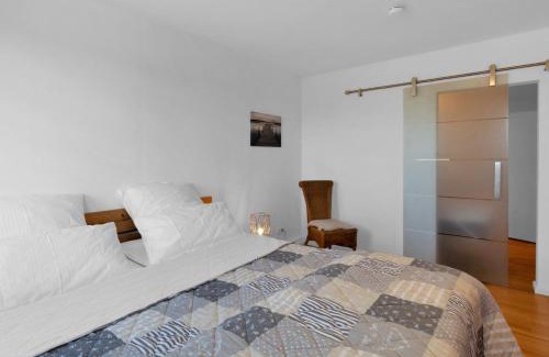 Warwerort Apartment | Apartment Austernfischer by Interhome