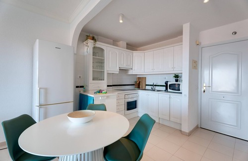 Arona Apartment | Apartment 'Balcón del mar - suite 353' with sunny south facing terrace and frontal sea view