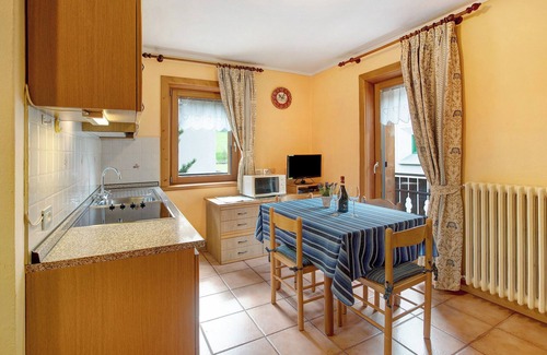 Livigno Apartment | Apartment 'Bait Dal Cucù Appartamento All' with Mountain View, Shared Garden and Wi-Fi