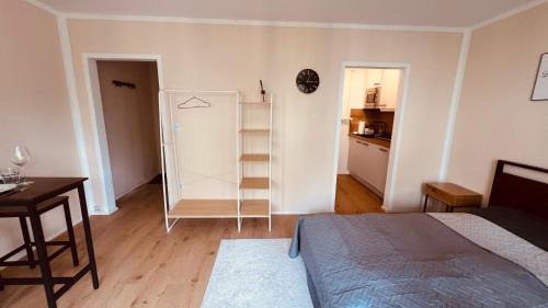 Offenbach am Main Apartment | Apartment Balkony Sana Klinik No 20