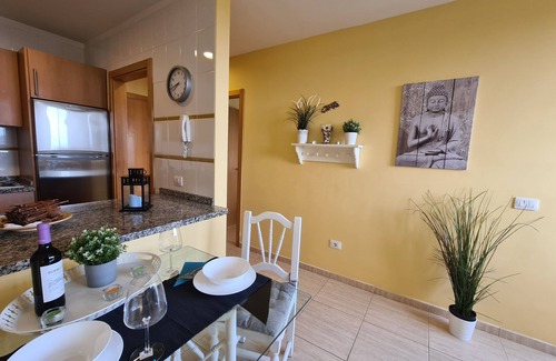 El Medano Apartment | Apartment Barraquito, balcony with sea view, close to the beach, wifi, ideal for surfers