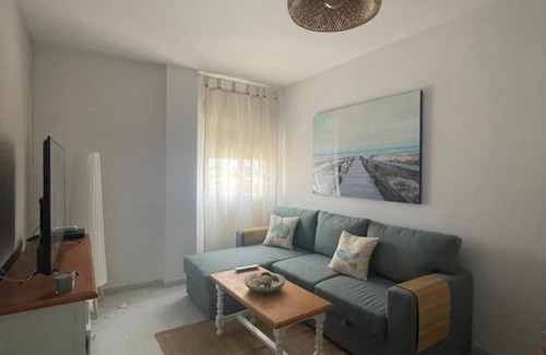 Barbate Apartment | Apartment 'Beach House' with Wi-Fi and Air Conditioning