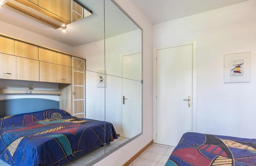 Colà Di Lazise Apartment | Apartment "BELLA ITALIA" in Lazise on Lake Garda with Pool & Sports Area, Private Sun Terrace with Barbecue, Fenced Lawn & Private Parking