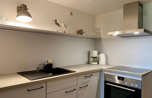 Westerhever Apartment | Apartment 'Bernstein' with Shared Terrace and Shared Garden