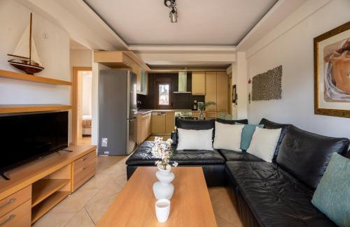 Haniotis Apartment | Apartment beside the sea