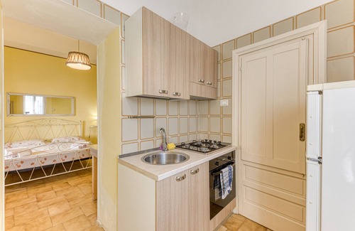 Presicce Apartment | Apartment 'Bilocale Con Cucina' with Private Terrace, Wi-Fi and Air Conditioning