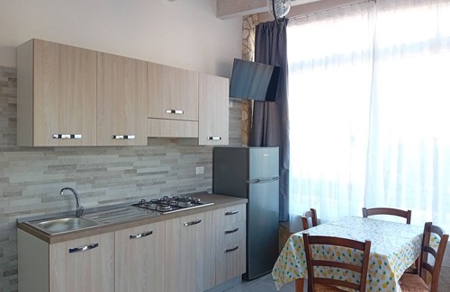 Vieste Apartment | Apartment 'Bilo Superior' with Private Garden, Wi-Fi and Air Conditioning
