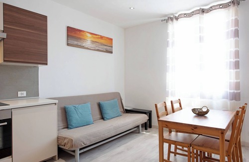 Varazze Apartment | Apartment "Bilocale Mezzano in centro" with Sea View & A/C