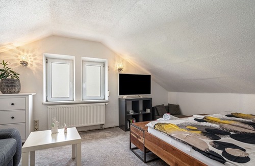 Trachau Apartment | Apartment 'Blick Über Dresden' with Private Terrace and Wi-Fi