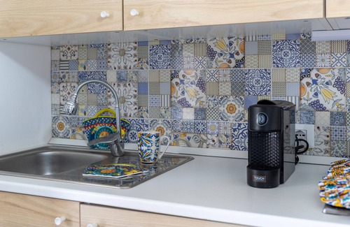 Granelli Apartment | Apartment 'Brezza Marina In Oasi Del Mare' with Sea View and Wi-Fi