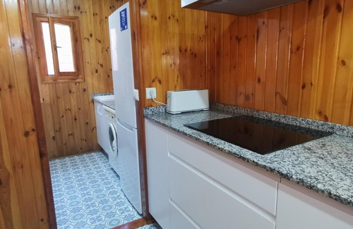 Rio Velez Apartment | Apartment 'Bungalow Near the Beach' with Shared Pool, Wi-Fi and Air Conditioning