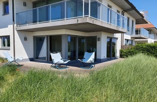 Koksijde-Bad Apartment | Apartment by Belgian Coast near Dunes & Beach