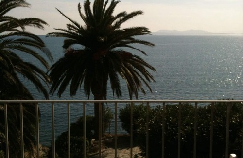 Almadraba-Canyelles Apartment | Apartment by the sea, terrace, sea view, air conditioning, swimming pool, garage, ascen