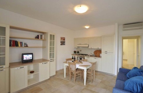 Puntone Apartment | Apartment by the sea with private outside space, Air Conditioning,Wi-Fi.B1p