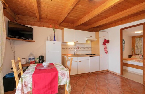 Granadilla de Abona Apartment | Apartment "Casa Munay" with Sea View, Terrace & Shared Garden