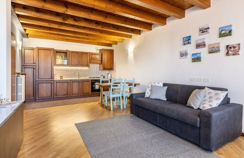 Valeggio sul Mincio Apartment | Apartment 'Casa Chiara' with Wi-Fi