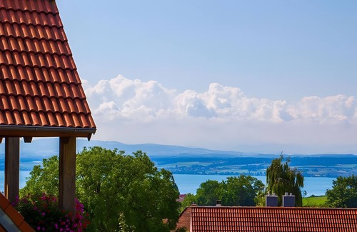 Meersburg Apartment | Apartment 'C' with Lake View, Balcony and Wi-Fi