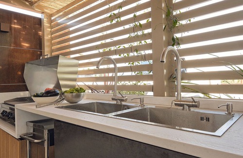 Lignano Sabbiadoro Apartment | Apartment 'Ca' Marano Ocean' with Shared Pool, Wi-Fi and Air Conditioning