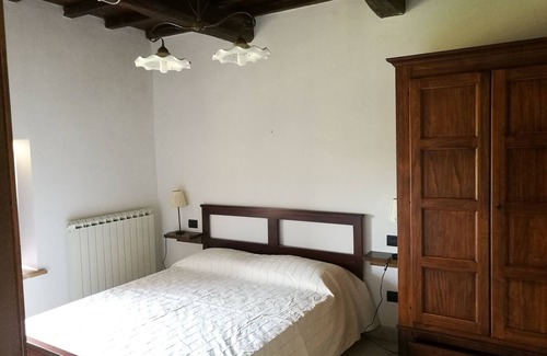 Fratta Apartment | Apartment Camelia 1 Bedroom, Living Room, 4 Pax,60mq