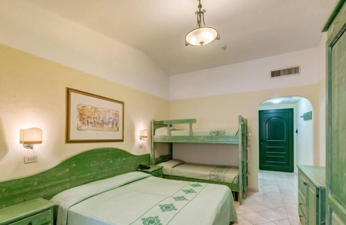 Sos Alinos Apartment | Apartment Cala Viola in Orosei - 6 persons, 1 bedrooms