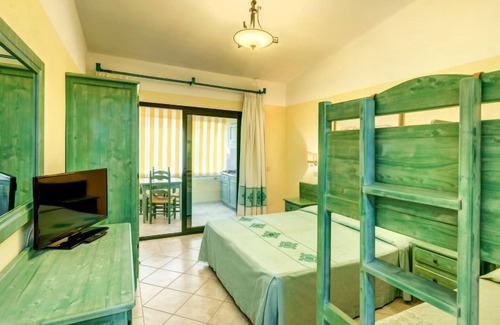 Sos Alinos Apartment | Apartment Cala Viola in Orosei - 6 persons, 1 bedrooms