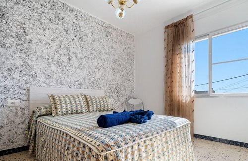 Alcanar Apartment | Apartment 'Can Sant Joan' with Sea View, Wi-Fi and Air Conditioning