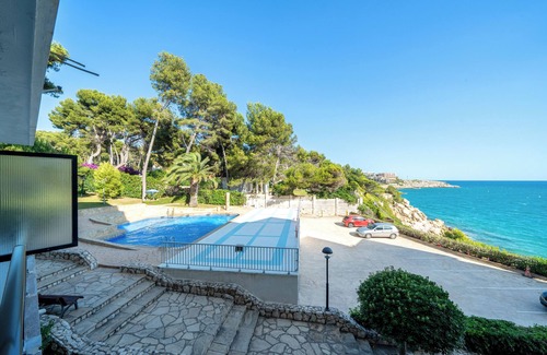 Cap de Salou Apartment | Apartment 'Cap Salou' with Sea View, Private Pool, Air Conditioning and Wi-Fi