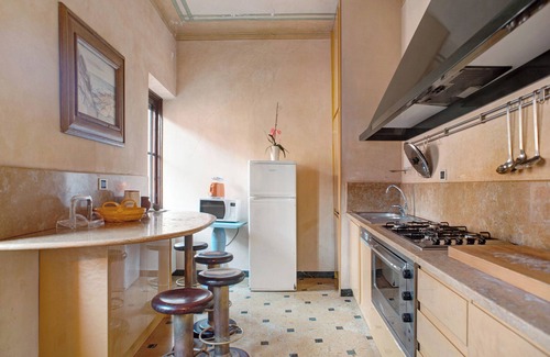 Levanto Apartment | Apartment "Casa Alighieri 2" with Sea View, Private Terrace & Wi-Fi