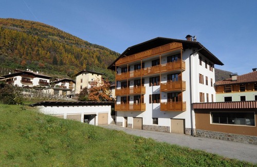Croviana Apartment | Apartment 'Casa Anselmi 4' with Mountain View, Balcony and Wi-Fi