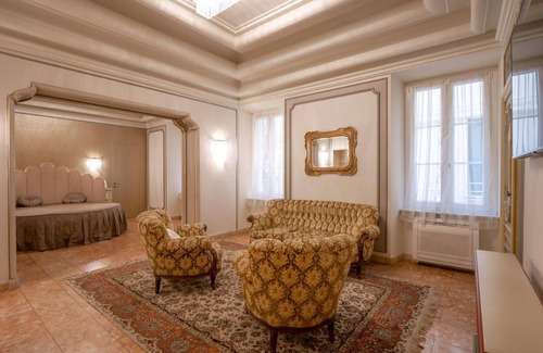 Alassio Apartment | Apartment 'Casa Balzola - Suite Perla' with Wi-Fi and Air Conditioning