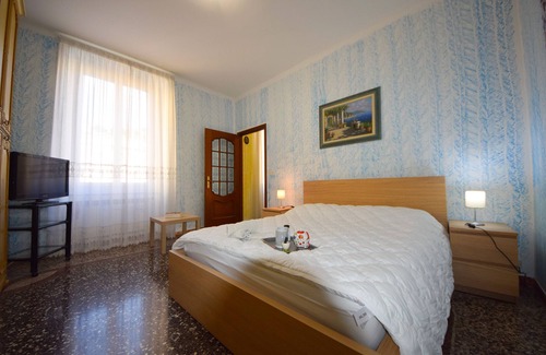 San Teodoro Apartment | Apartment 'Casa Boheme' with Wi-Fi and Air Conditioning