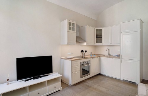 Bordighera Apartment | Apartment 'Casa Elena' with Wi-Fi and Air Conditioning