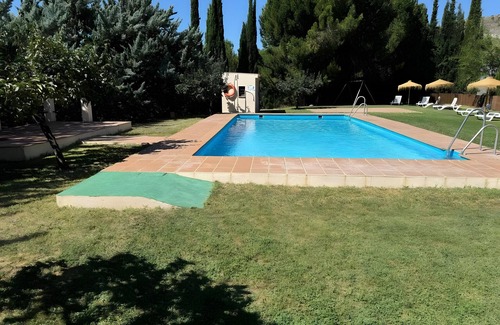 Huetor Santillan Apartment | Apartment 'Casa Rural' with Mountain View, Shared Pool and Wi-Fi