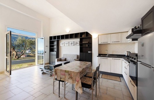 Levanto Apartment | Apartment 'Casa Max ' with Private Terrace