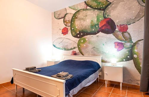 Oria Apartment | Apartment 'Casa Nonna Jacinta' with Balcony, Wi-Fi and Air Conditioning