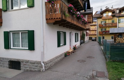 San Giovanni di Fassa Apartment | Apartment 'Casa Sara' with Mountain View and Wi-Fi