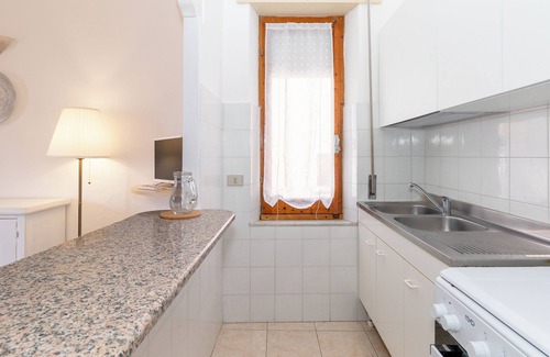 Trinita d'Agultu e Vignola Apartment | Apartment "Casa Spiaggia Molo 2" on Isola Rossa with Sea view & Balcony