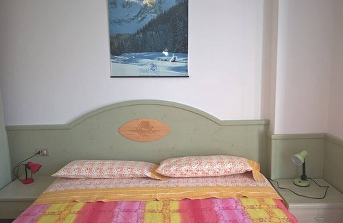 Brez Apartment | Apartment 'Casa vacanze Rosa 4' with Mountain View, Balcony and Wi-Fi
