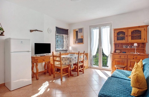 Levanto Apartment | Apartment 'Casa Zagare Sul Mare ' with Private Terrace, Balcony and Wi-Fi