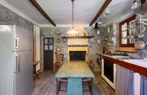 Bene Lario Apartment | Apartment 'Casale La Selva Cottege Grande' with Mountain View, Shared Pool and Wi-Fi