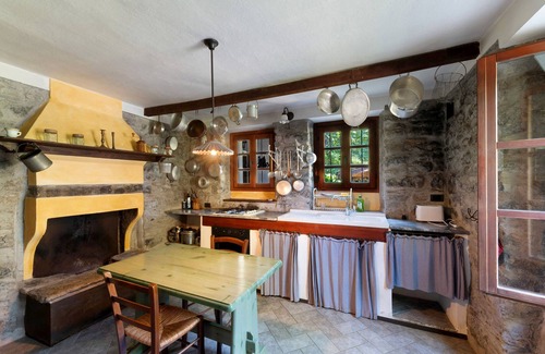 Bene Lario Apartment | Apartment 'Casale La Selva Cottege Grande' with Mountain View, Shared Pool and Wi-Fi