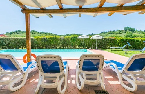 Montespertoli Apartment | Apartment Casolare Bretulla-1 by Interhome